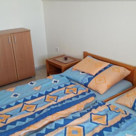 Berger Pince Es Vendeghaz Hotel Csaszartoltes Luaran gambar