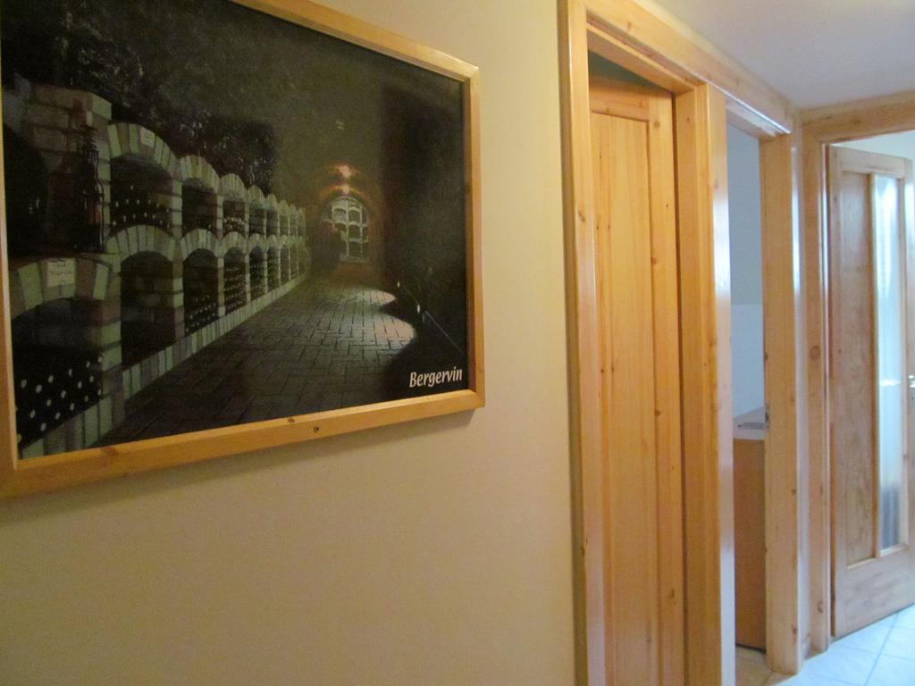 Berger Pince Es Vendeghaz Hotel Csaszartoltes Luaran gambar